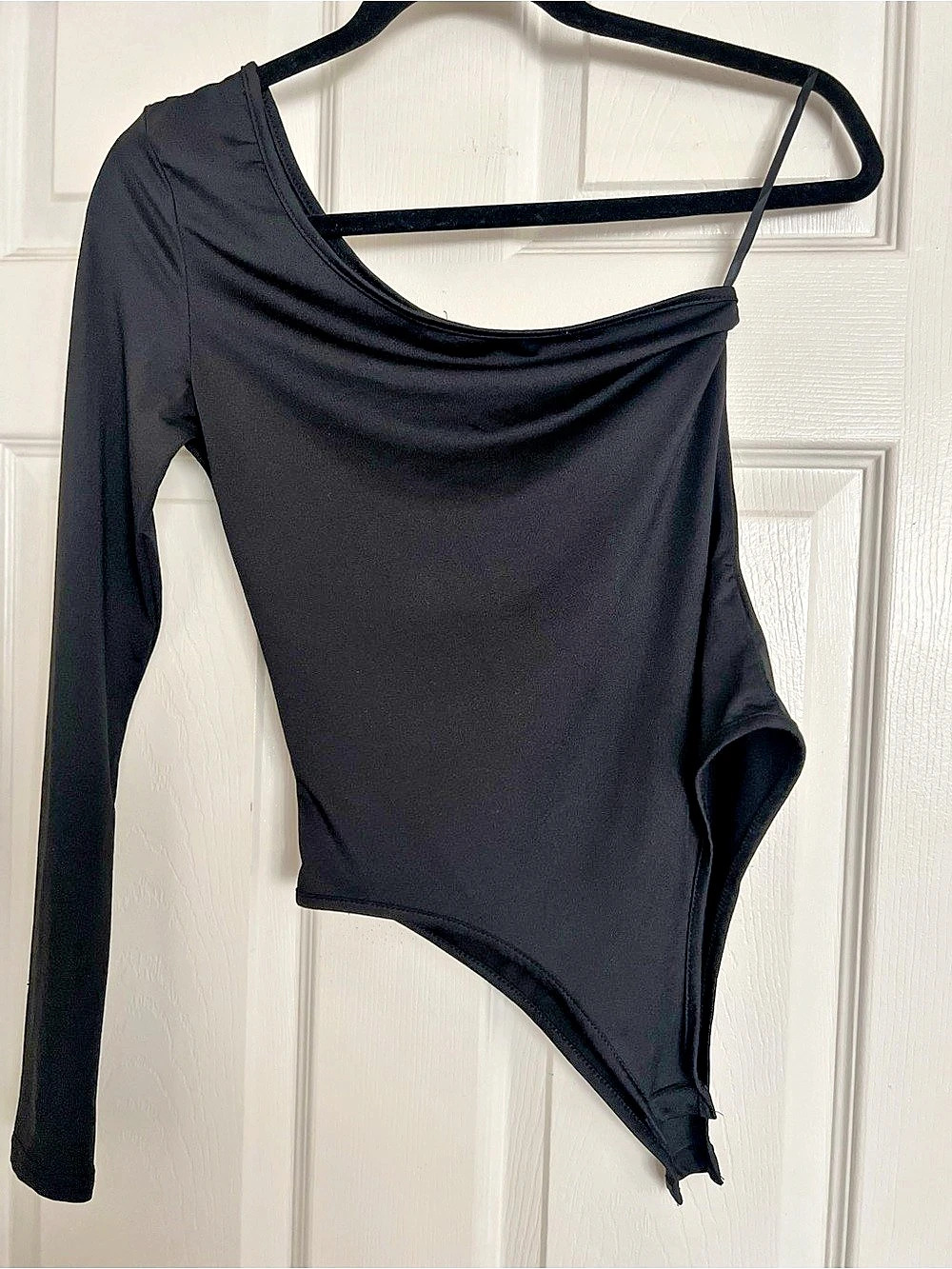 SHEIN Asymmetric One Shoulder Long Sleeve Bodysuit Black Bodysuit
